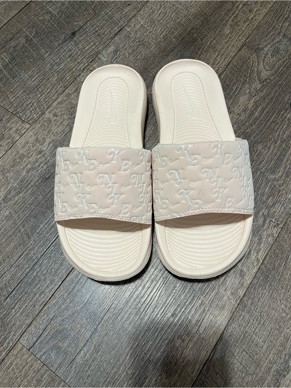 Nike Women's Soft Pink Logo Victori Slide Sandals
